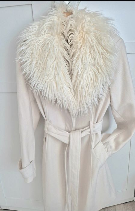 Palton Guess, marimea M/ Culoare alb/crem