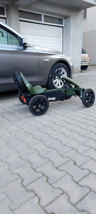 Kart cu pedale Jeep