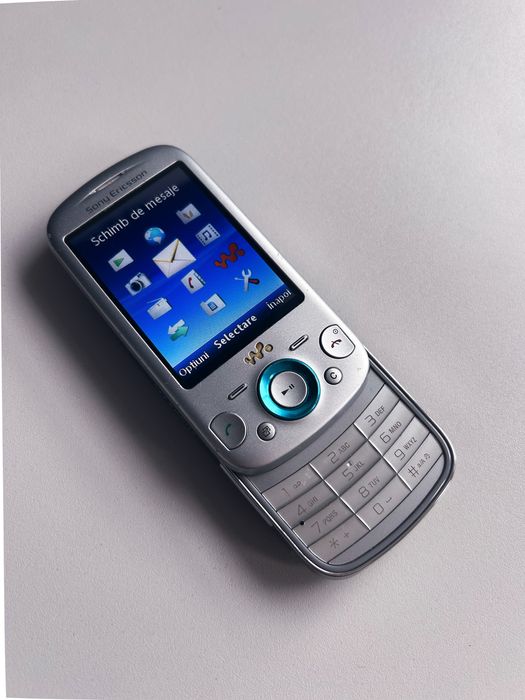 Sony Ericsson Zylo W20i  Walkman stare foarte buna, colectie