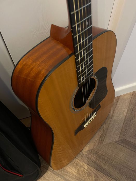 Chitară Acustică Walden Standard D350 (2012) + Husă inclusă – Stare excelentă