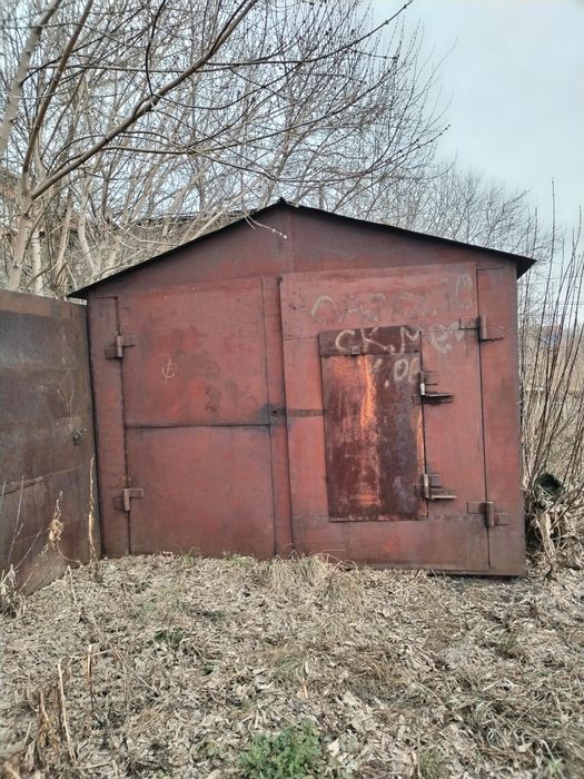 Продам металический гараж