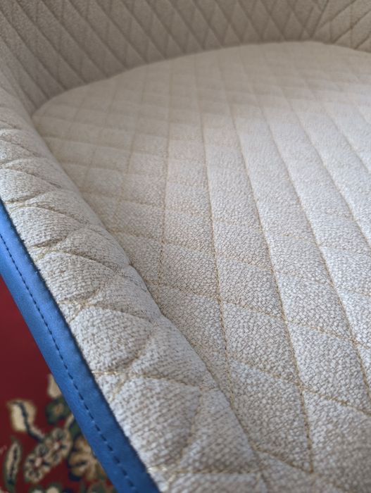 Новые стулья Успейте купить