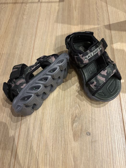 Чисто Нови детски обувки на Skechers