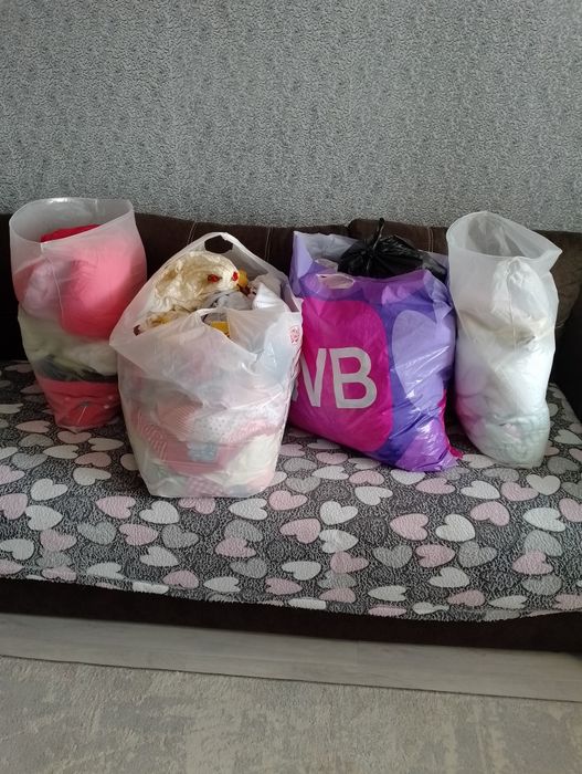 Продам детские вещи