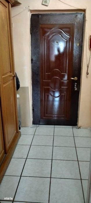 Colentina / strada Teiul Doamnei, garsoniera in bloc mix .