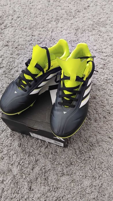 Фудболни бутонки "Adidas "