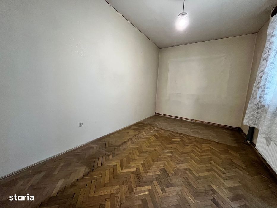 Apartament cu 3 camere, locatie deosebita, zona Spitalul Judetean.