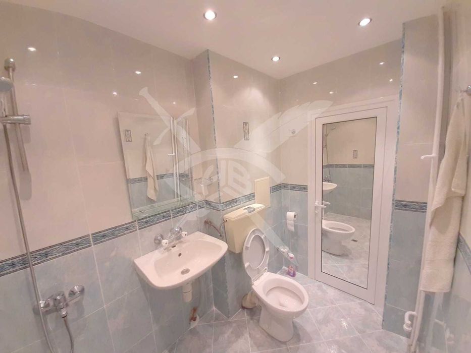 Дава се под наем Двустаен апартамент в София, Връбница 1 - 68 кв.м за 648.21 € - Снимка #11