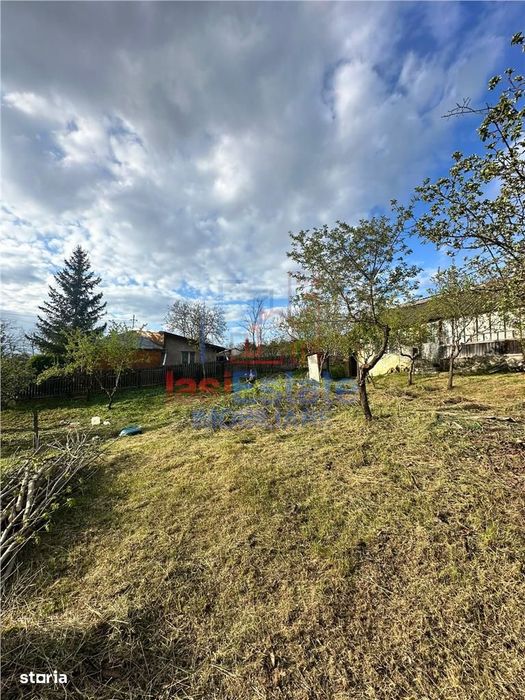 Rediu TEREN 1246mp cu dubla deschidere si utilitati ( cu casa batranea