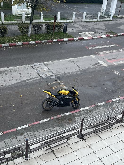 Yamaha yzf r125 gen1