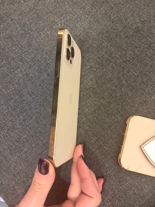 Vand iPhone 12 Pro Max