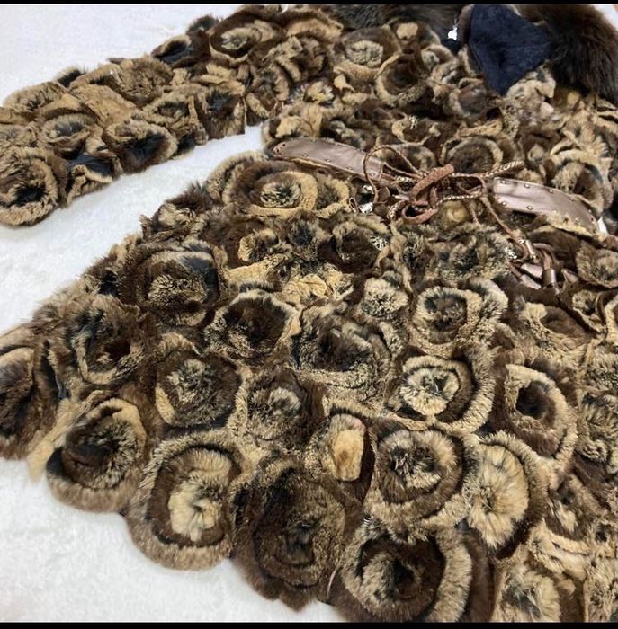 Haină de blană deosebită