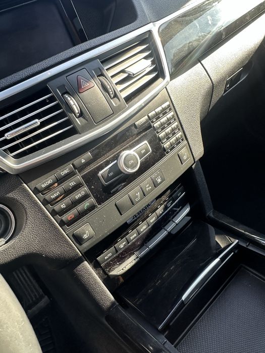 CD PLAYER Mercedes W212