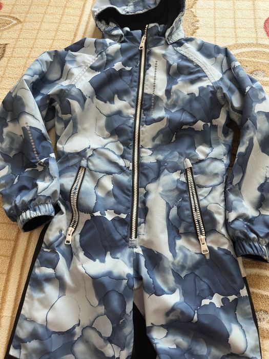 Продам комбинезон Reima