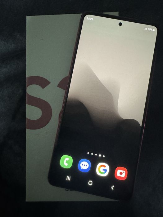 Продам Samsung S20 FE 6/128