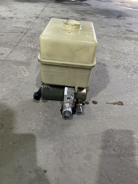 Насос гидроподвески AHC tlc100 lx470