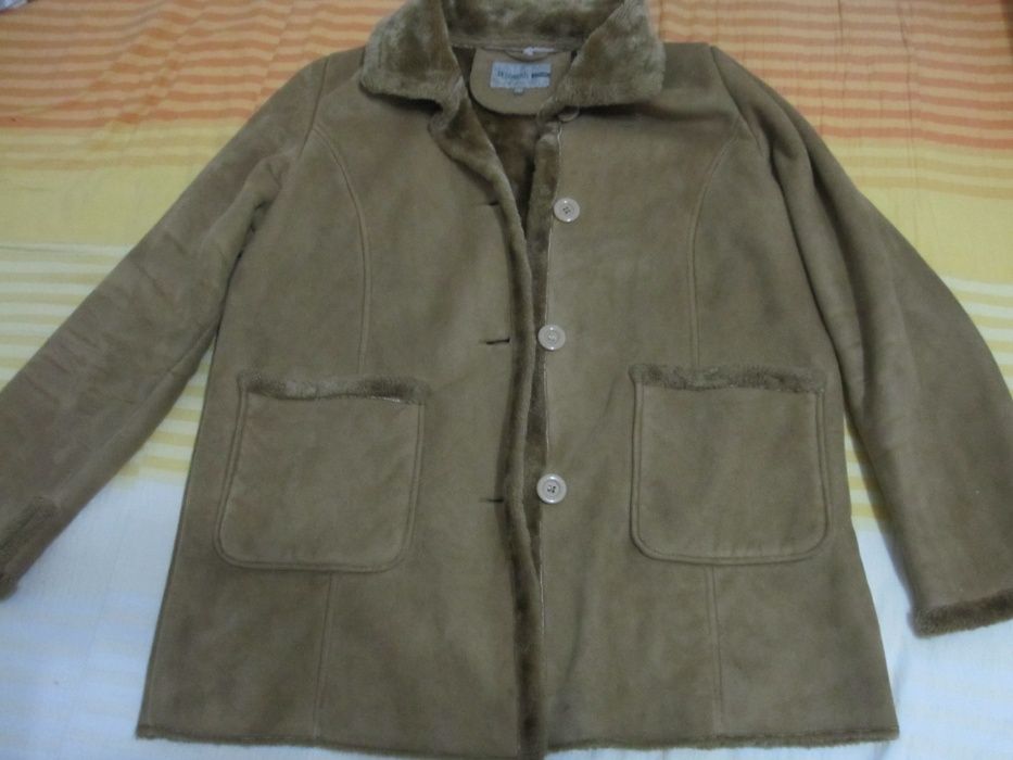 Cojocel dama DESIGNERS elegant,calduros,comod si usor,marimea L-ieftin