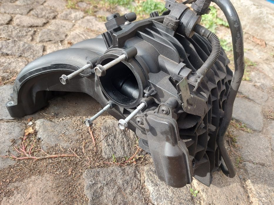 Всмукателен колектор БМВ Е81 Е87 Е90 Е91 / BMW E81 E87 E90 E91