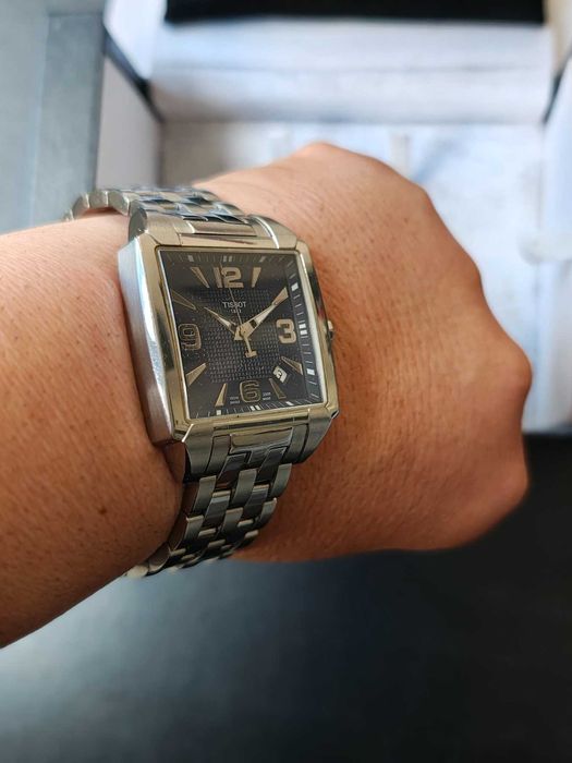 Tissot Quadrato