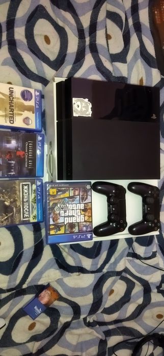 Sony Playstation 4 и Телевизор