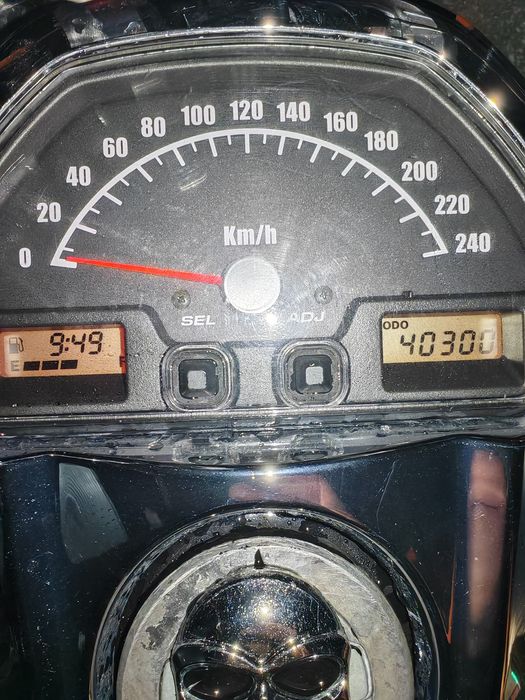 Suzuki intruder M109R