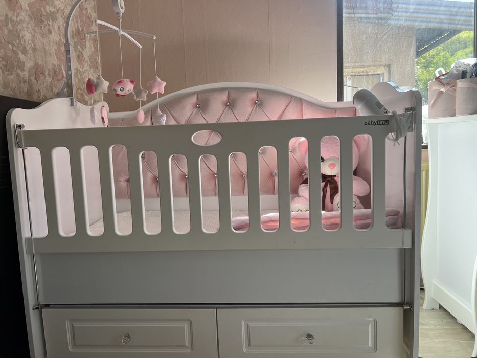 Бебешко легло/кошара/ тапицирано