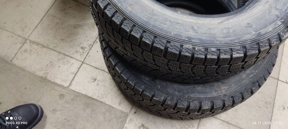 Продам резину лепучка б/у, город Астана