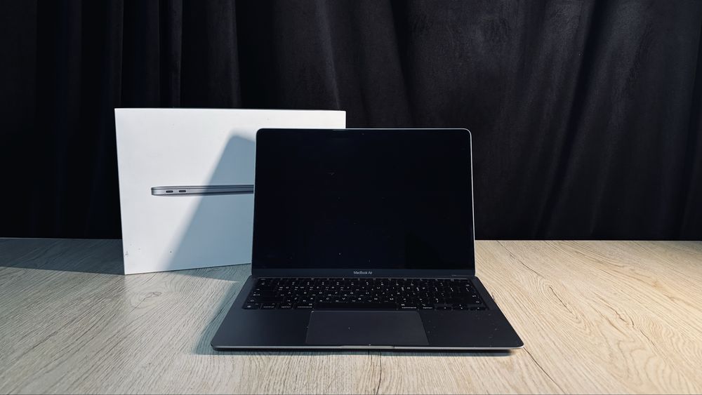 Macbook Air M1 8/256