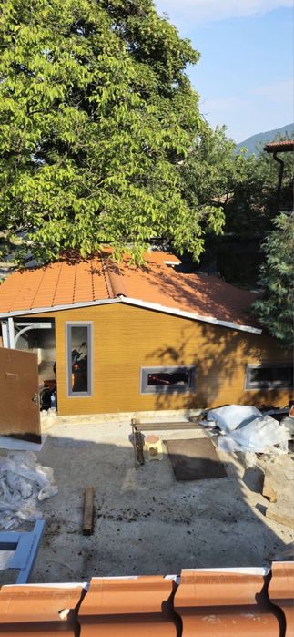 Изработка и монтаж на метални конструкции, ламарини и сандвич панели