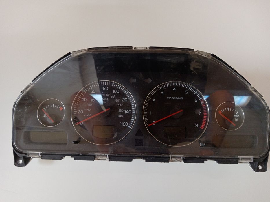 Продам приборную панель Volvo XC90, 2003