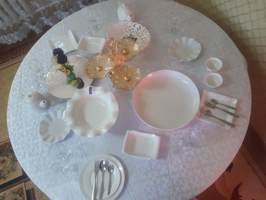 Прокат столов и стульев для мероприятии