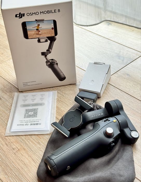 DJI Osmo Mobile 8
