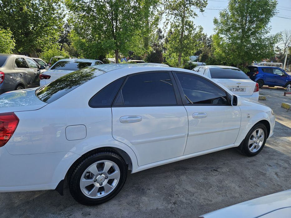 Продаётся жентра автомат срочно