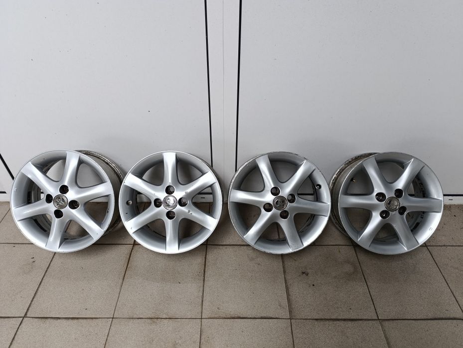 Алуминиеви джантиI за Toyota 6JJ 15цола 4х100 ET45 MADE IN JAPAN