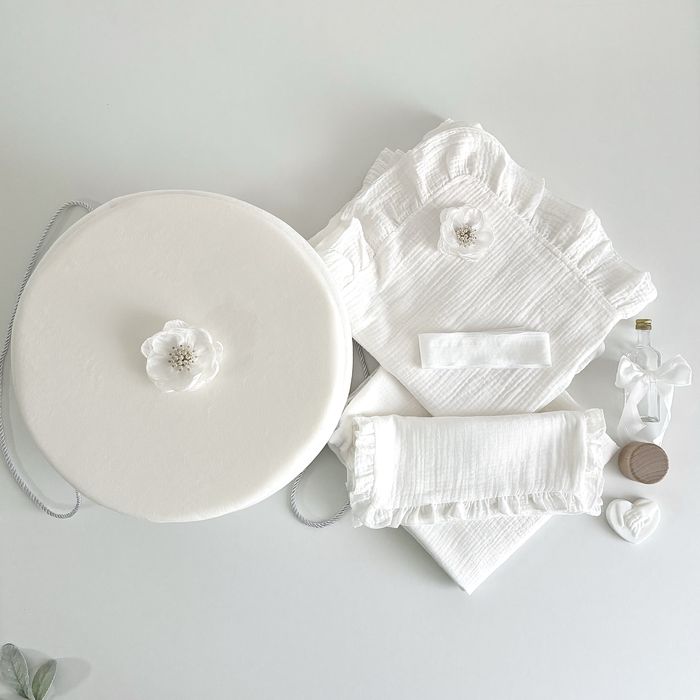 Trusou pentru botez+cufar cu floare