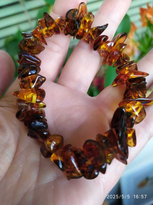 Ръчно изработени гривни от естествен Балтийски Кехлибар