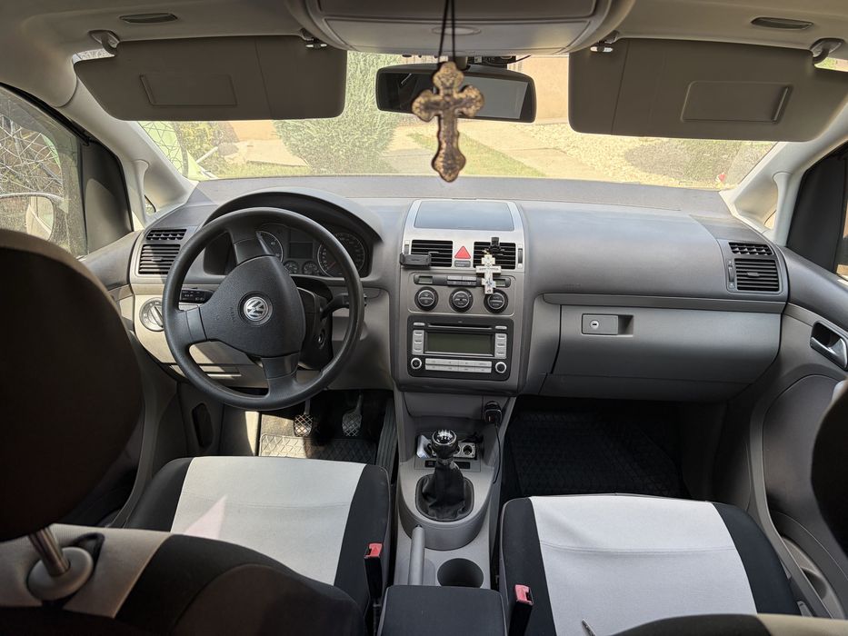 Vand VW Touran 7 locuri