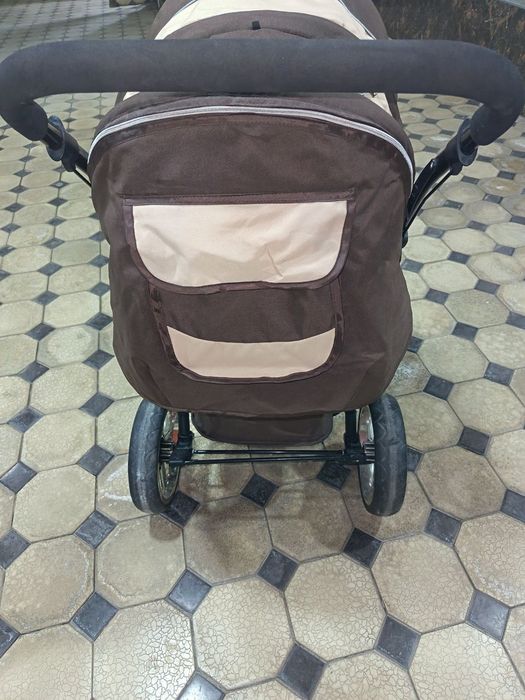 Болалар коляскаси сотилади