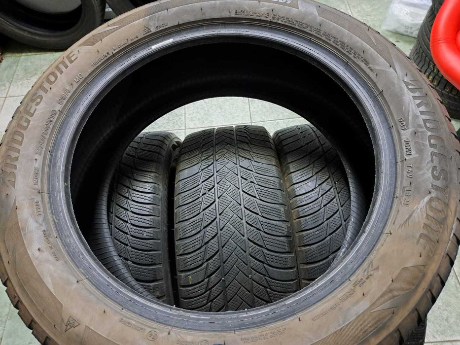4 anvelope 235/50 R19 Bridgestone