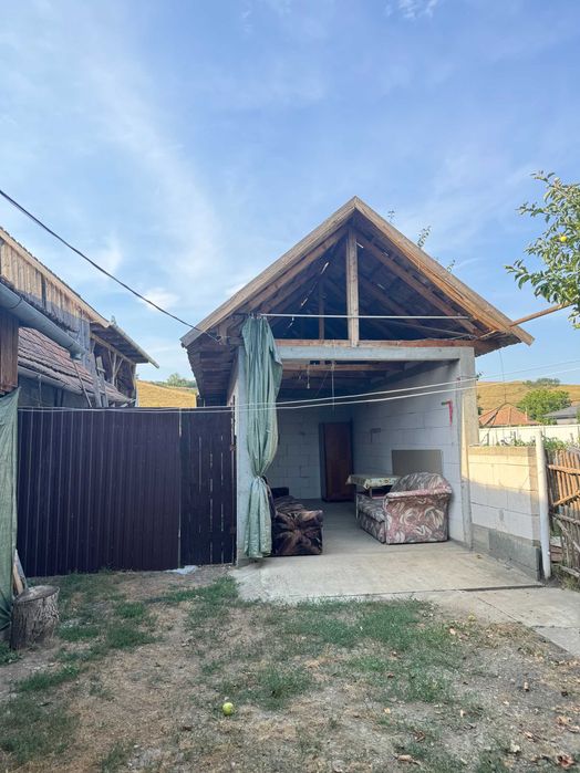 Casa cu gradina de vanzare in Viisoara,sau schimb Apartament Cluj