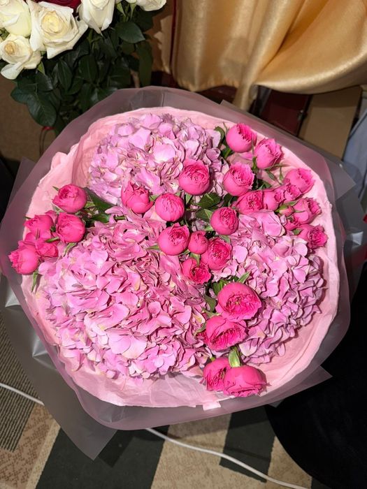 Спрей розы, гортензия