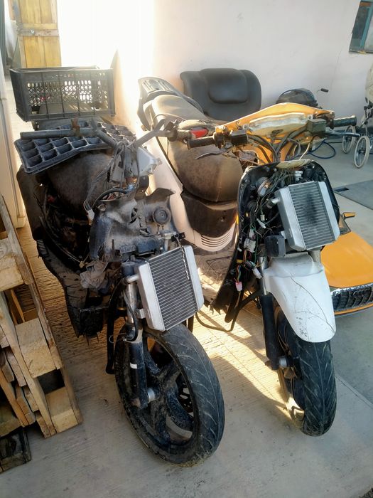 Продам два мопеда 250-300 кубов