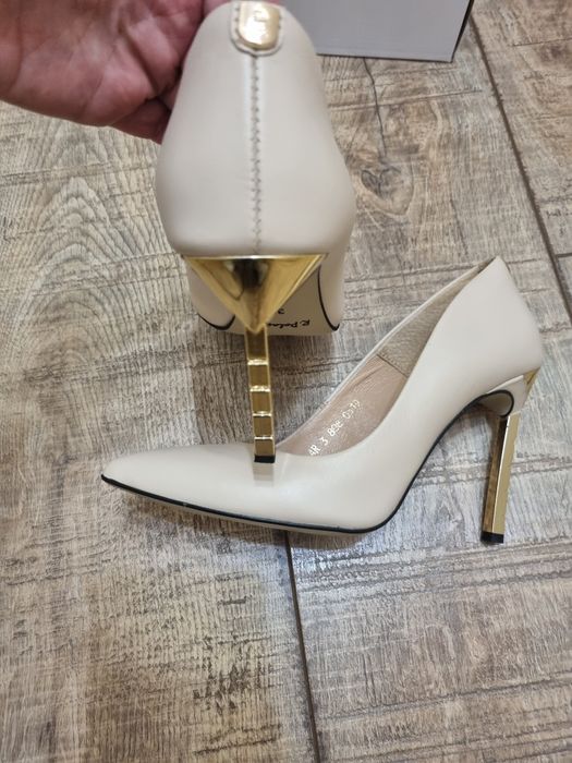 Дамски обувки с висок ток R.Polanski