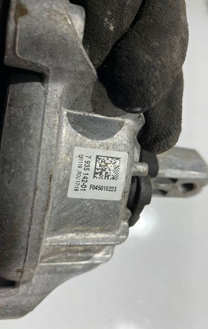 Suport motor 7935142 BMW Seria 5 F07/F10/F11 [2009 - 2013]