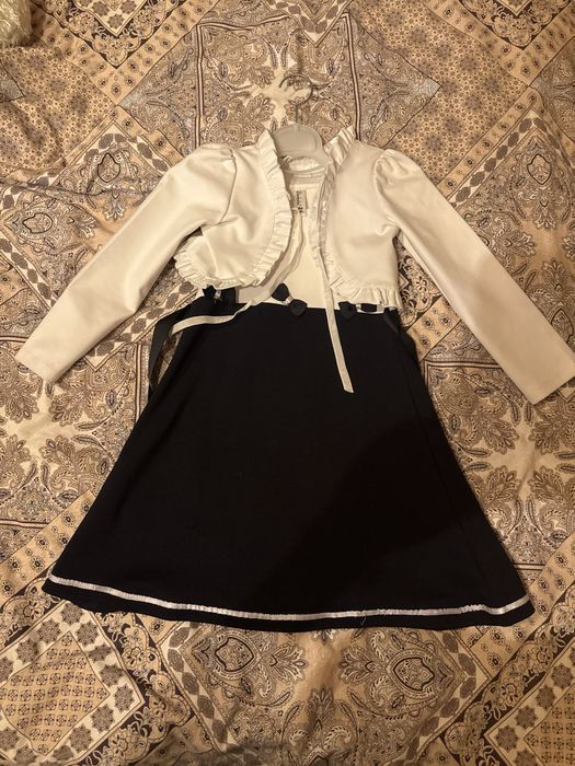 Продам платье для девочки