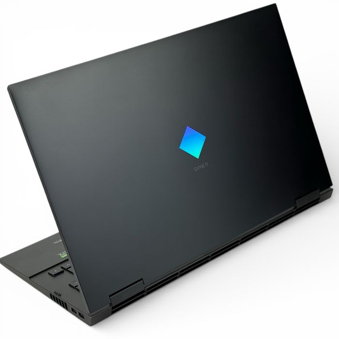 HP Omen 17" QHD 165Hz i9-11900h 32GB RAM 1TB SSD RTX 3080 16GB