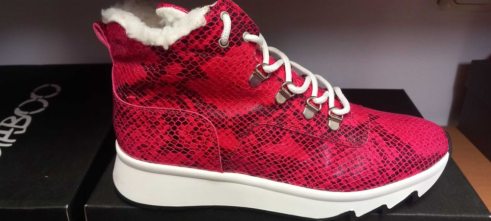 Боти от естествена кожа