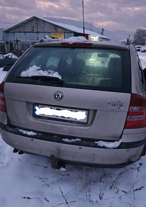 Faruri xenon Europa,  bara fata spate, capota ,cârlig Skoda Octavia  2