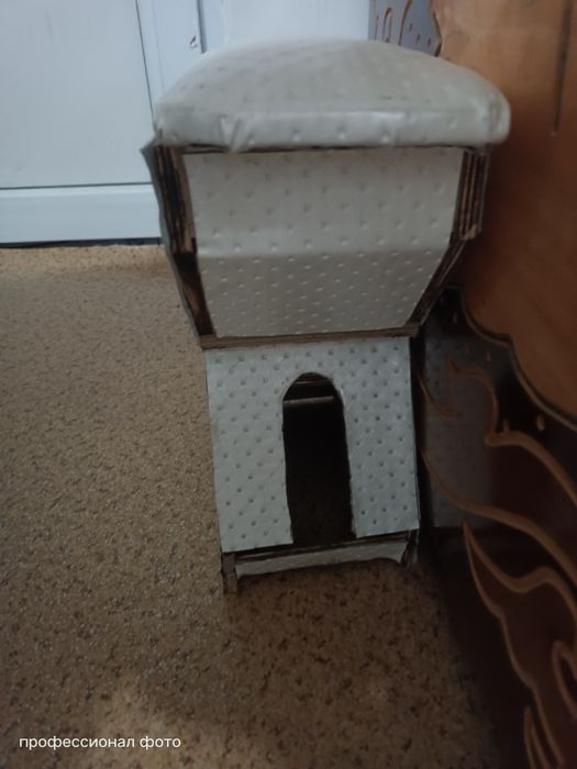 подлокотник ортаға.