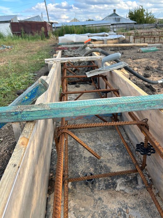 Дом (недостроенный)